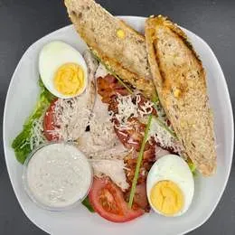 Salad bowl cezar