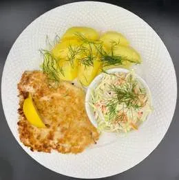 Panierowany kotlet z kurczaka