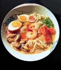 Tonkotsu z owocami