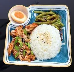 Bento z kurczakiem
