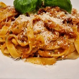 Makaron bolognese