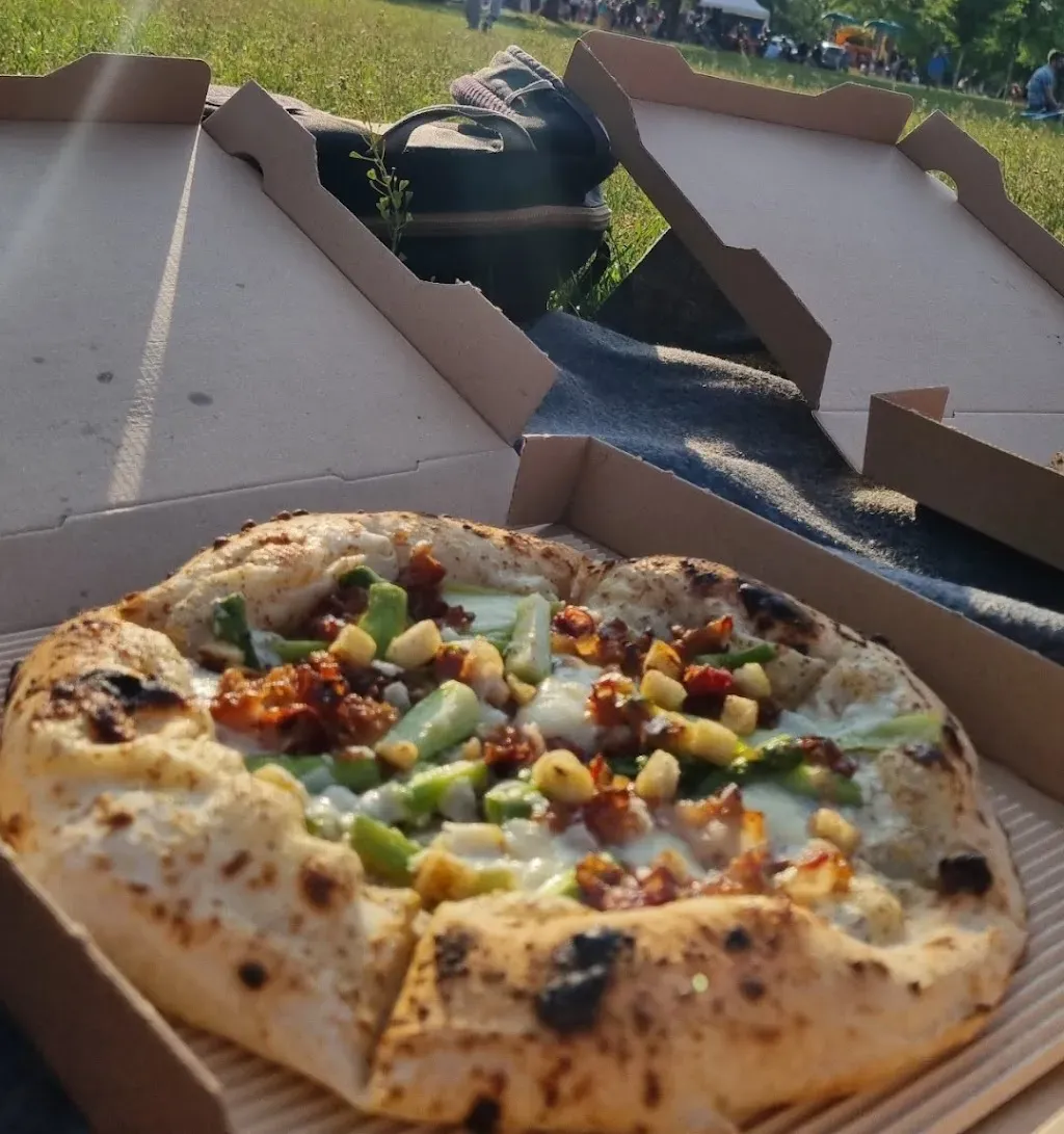 KROSS | Pizzakollektiv