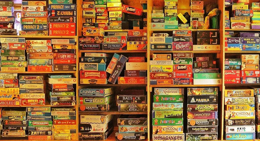 BARNEBY - Die Spielebar