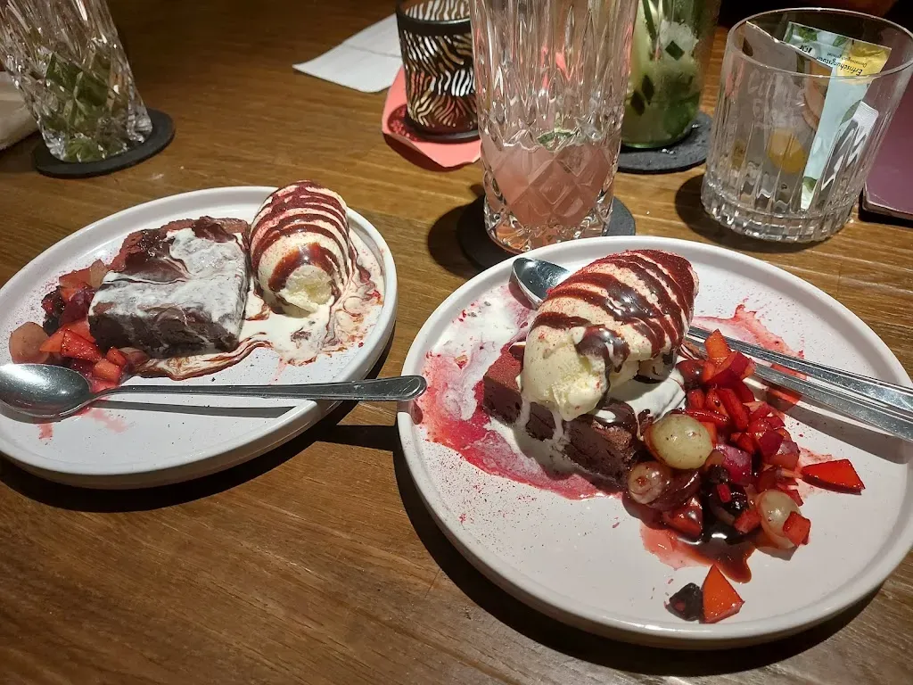 Hickory Dresden – Tapas BBQ & Smokehouse