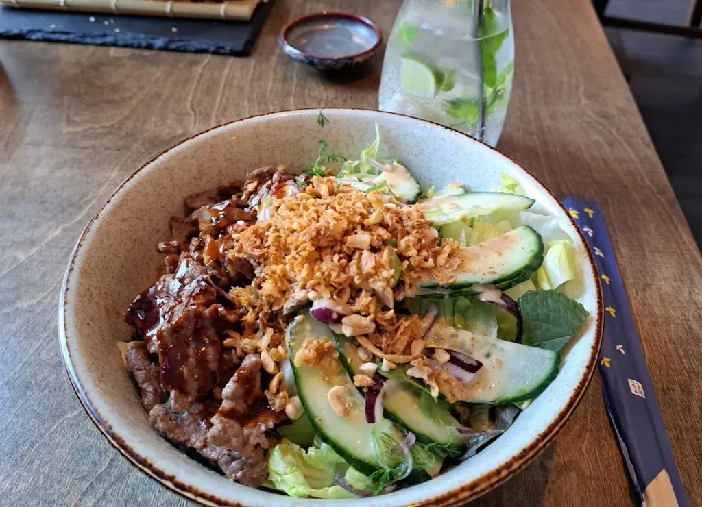 Lili Sushi Ramen und Wok