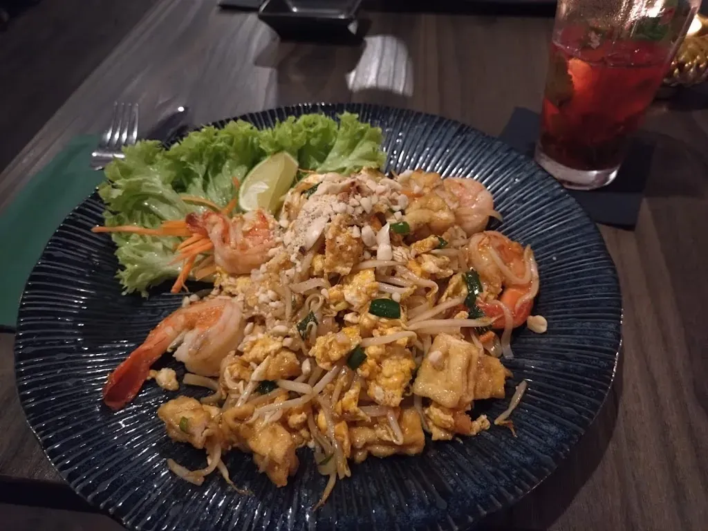 Lila Sushi & Thai kitchen