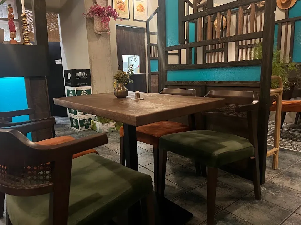 AROI - Thai Cuisine