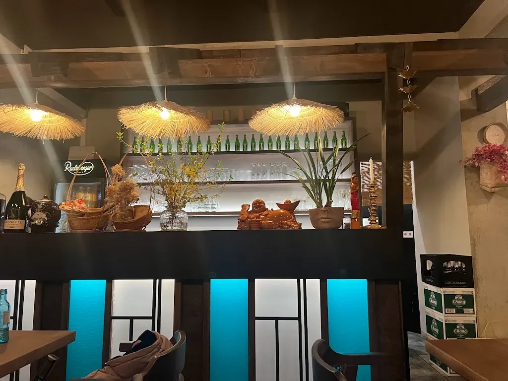 AROI - Thai Cuisine