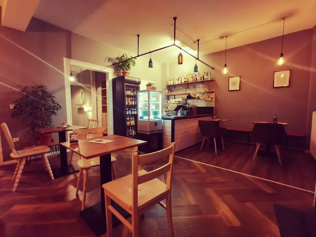 Minimal Cafe