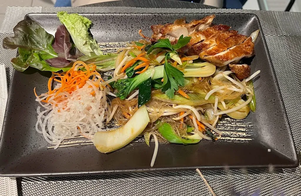 Umami Fusion Cuisine & Bar