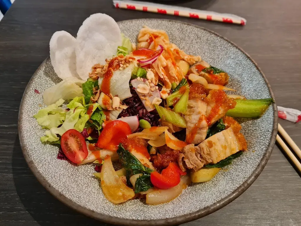 Umami Fusion Cuisine & Bar