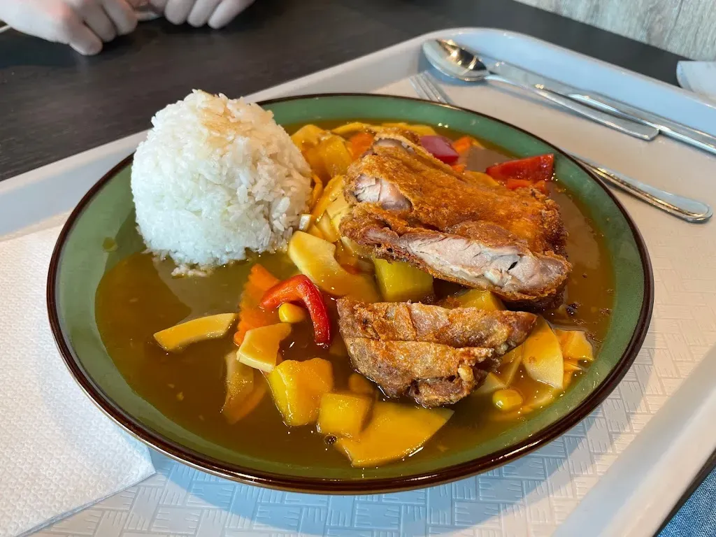 Umami Fusion Cuisine & Bar