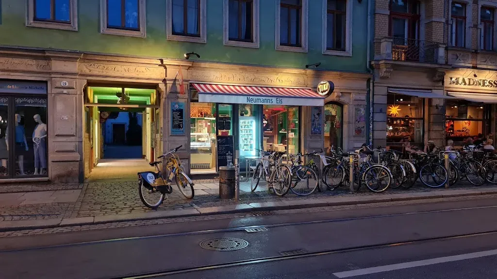 Tiki im Kunsthof