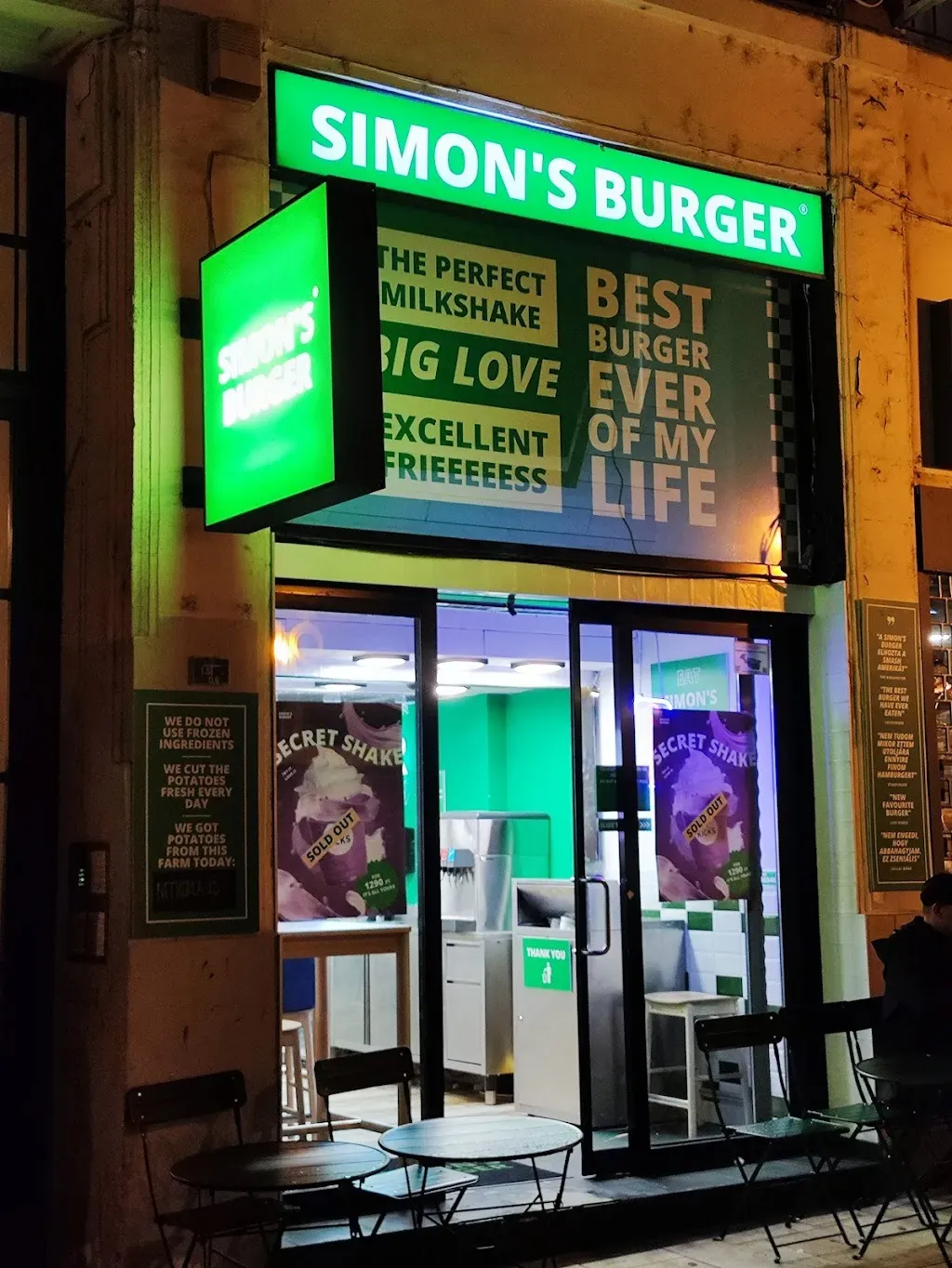 SIMON'S BURGER DEÁK SQUARE