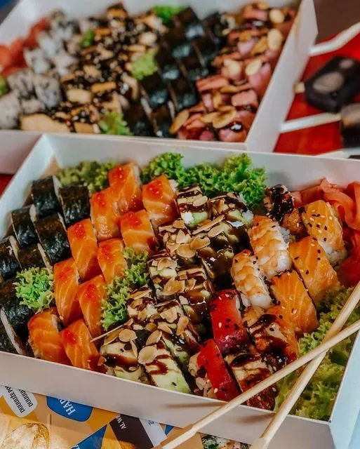 Sushi:Sushi Cafe