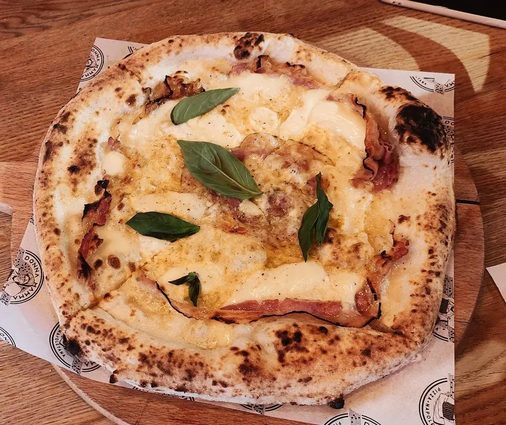 Donna Mamma Pizza Napoletana