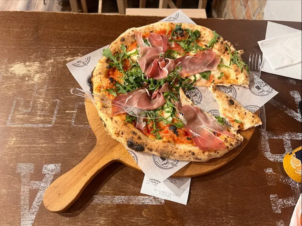 Donna Mamma Pizza Napoletana