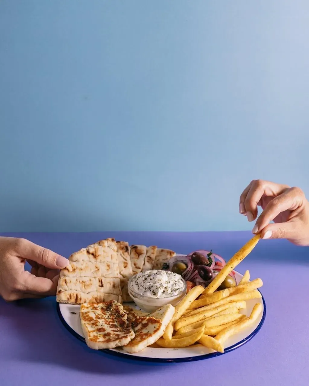 Blue Agori Madach Greek Street Food Bar