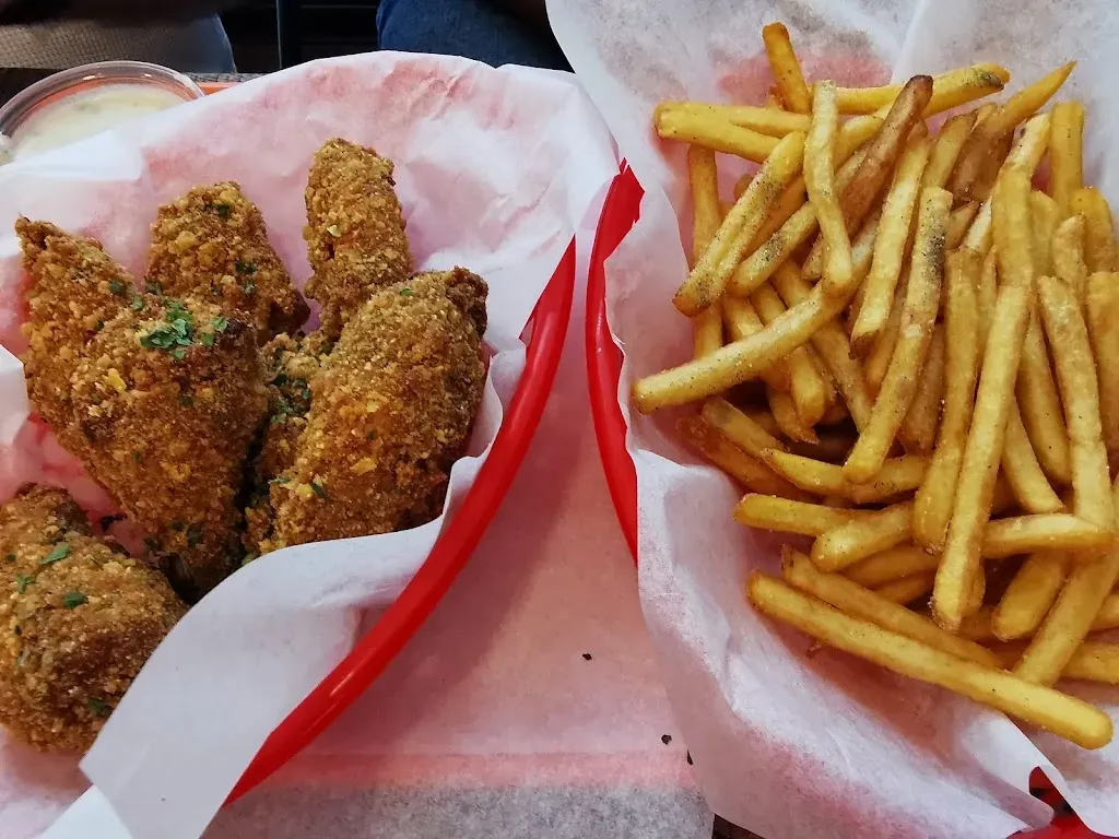 HWF - Chicken Wingery
