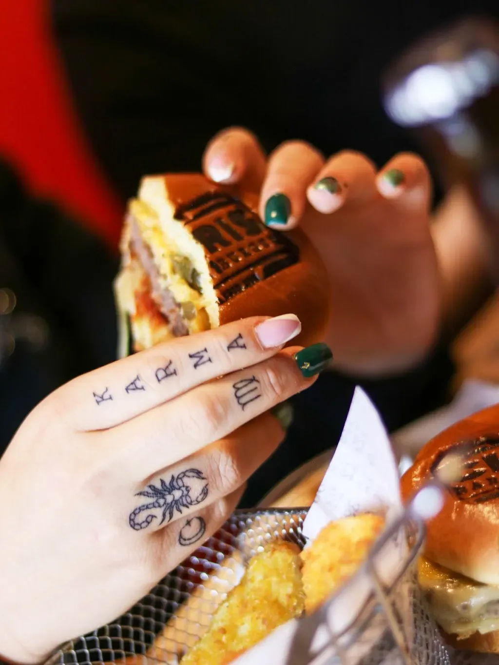 Chris Bar & Burger