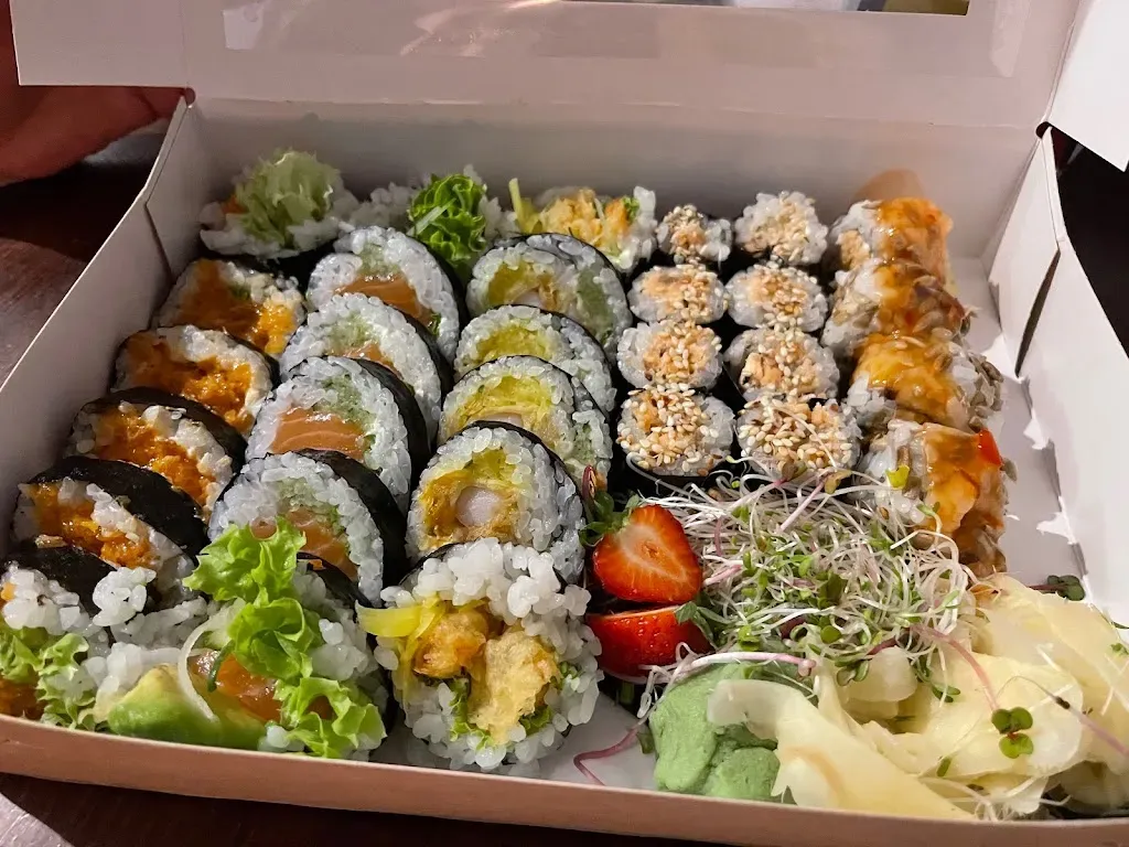 Czar Sushi - Zwierzyniecka