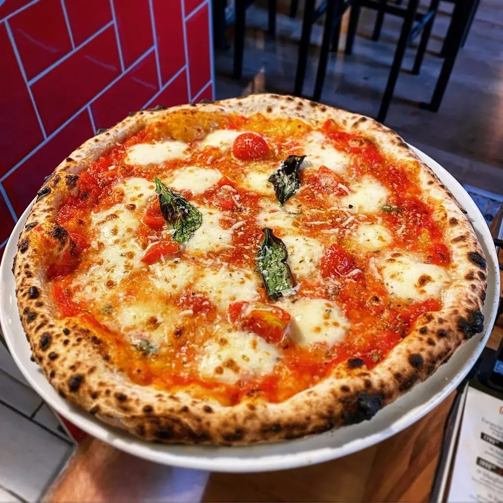 Pizza Dellarosso Budapest