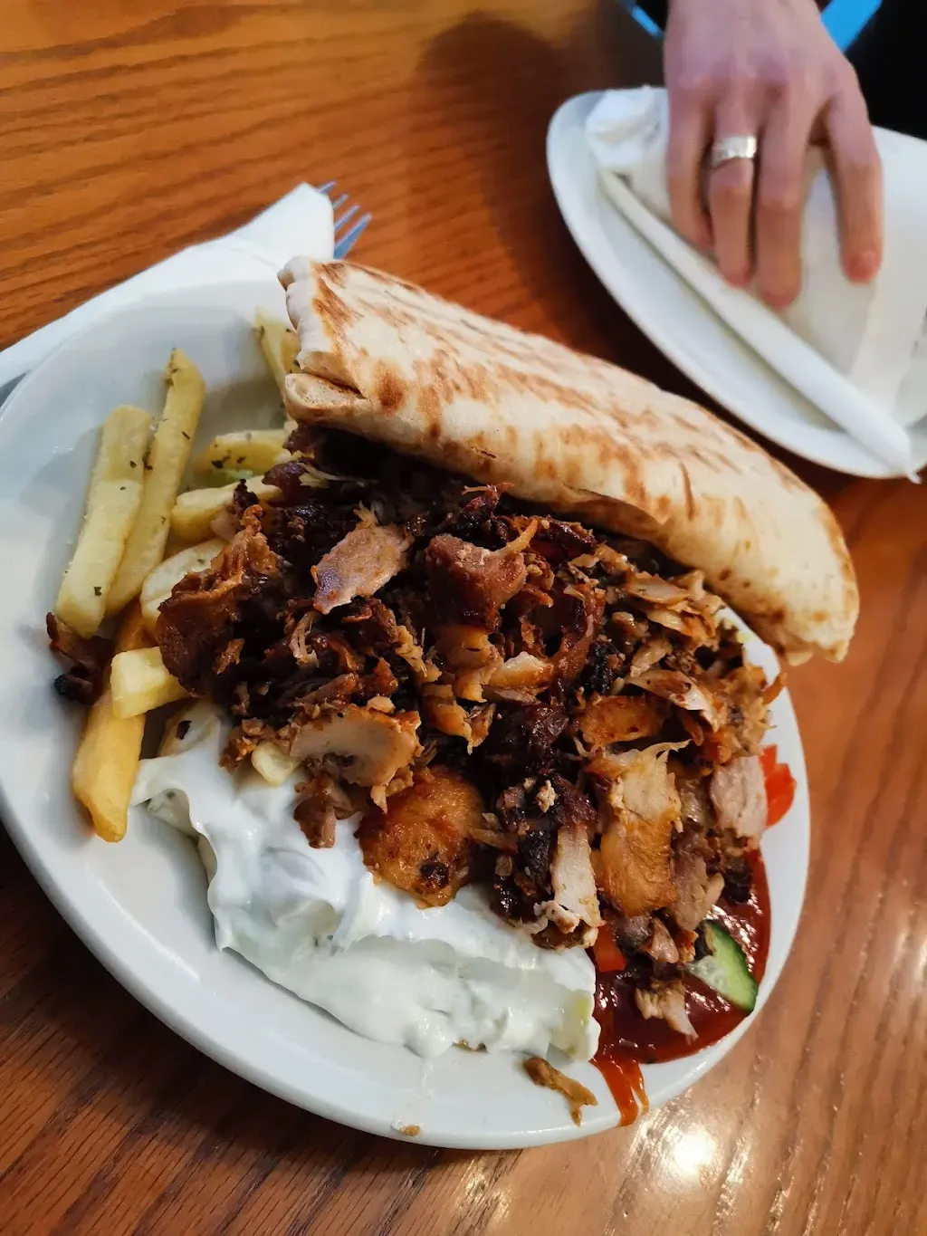 Melissa Bisztro Greek Taverna