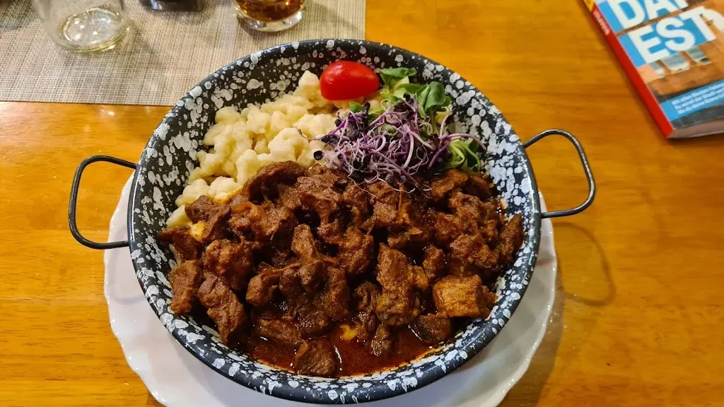 Karcsi Vendéglő
