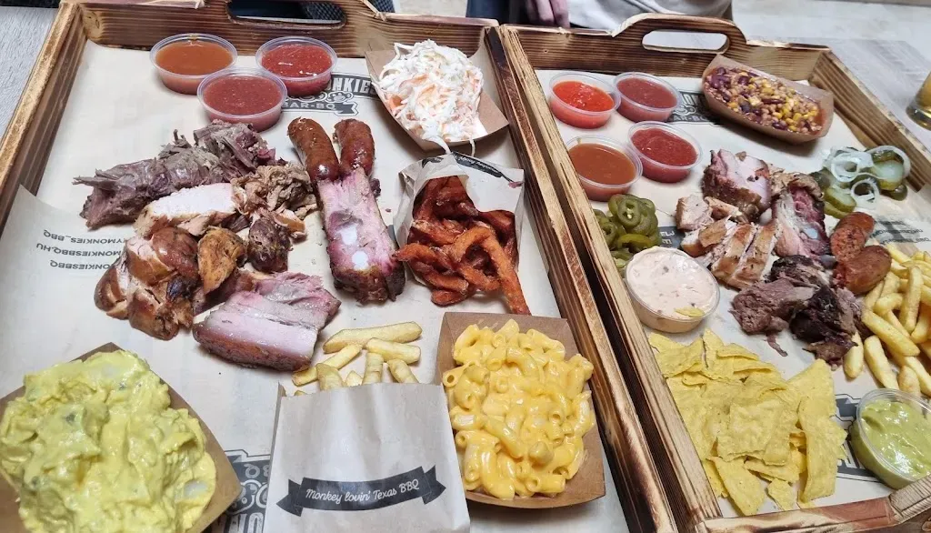 Smokey Monkies BBQ