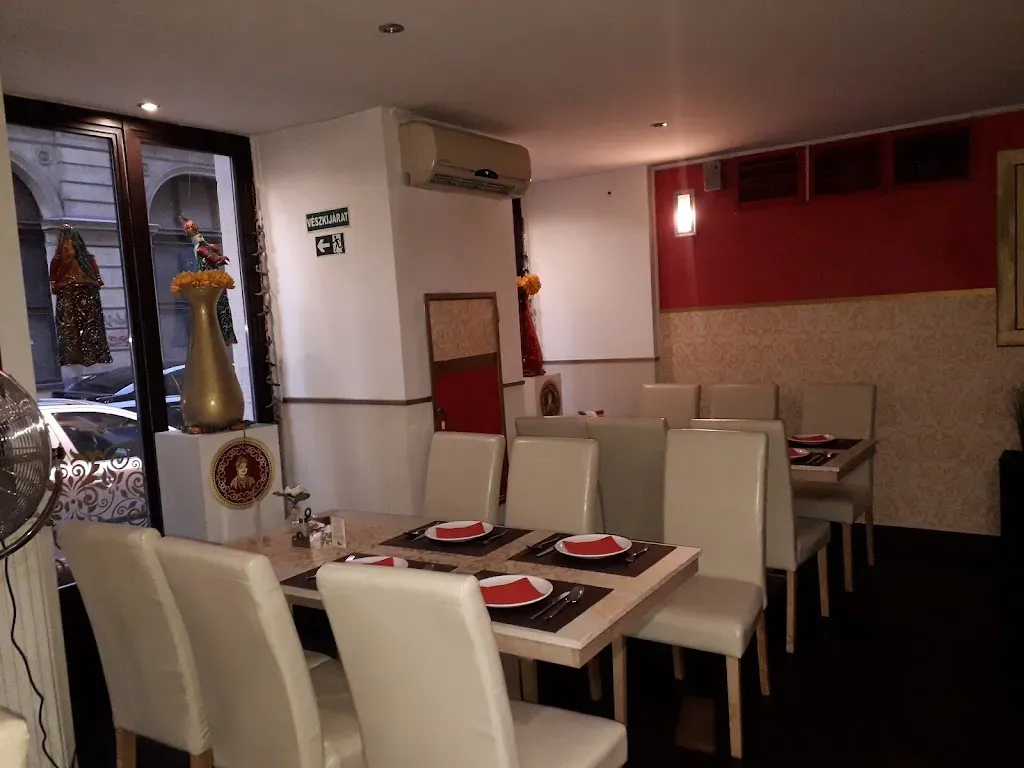 Maharaja Lounge