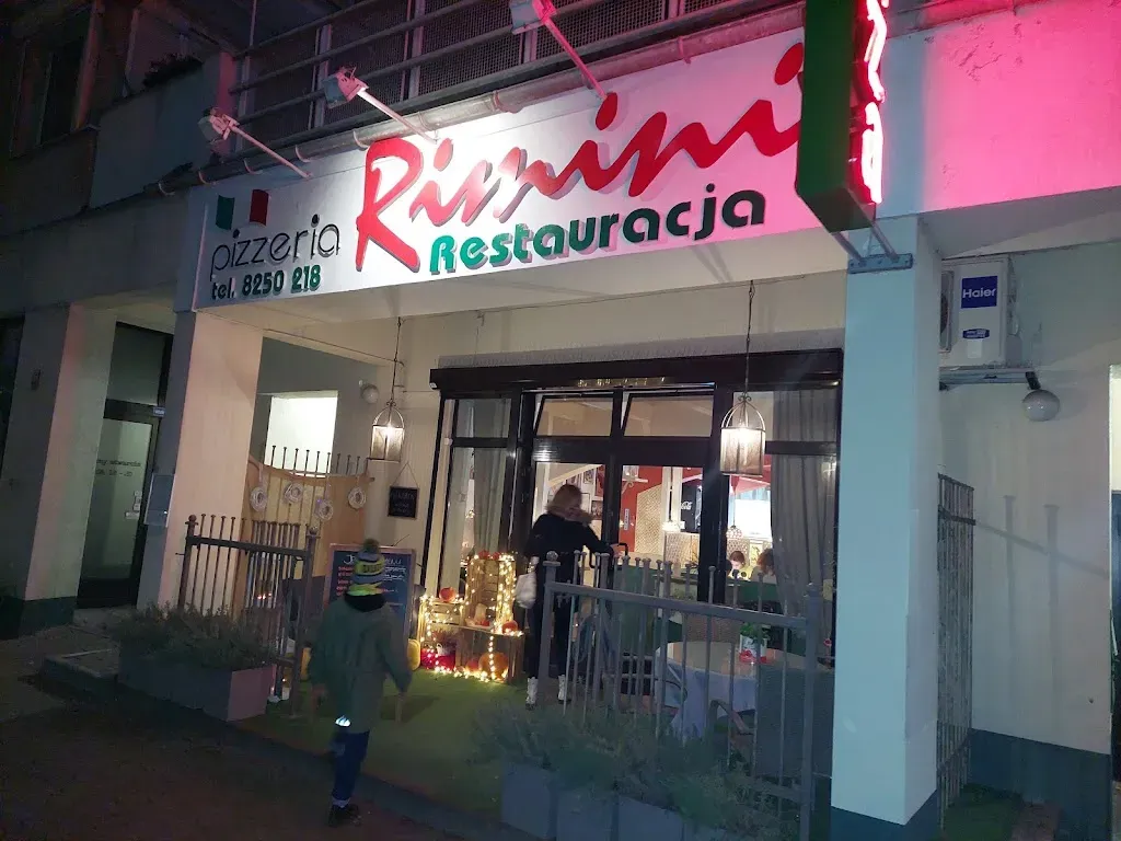 Rimini-pizza, pasta, wine