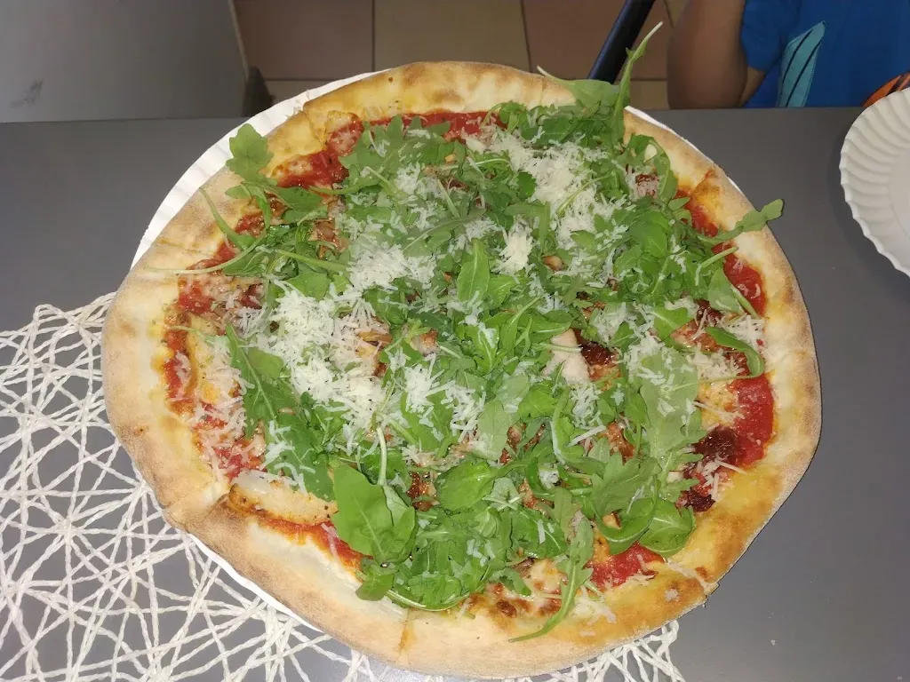 Pizzeria Na Łazarskim Cieście Winogrady