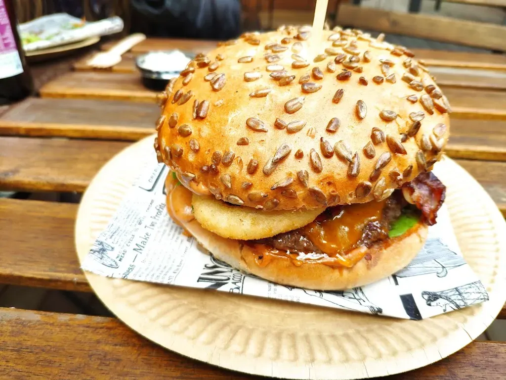 Escape Burgers