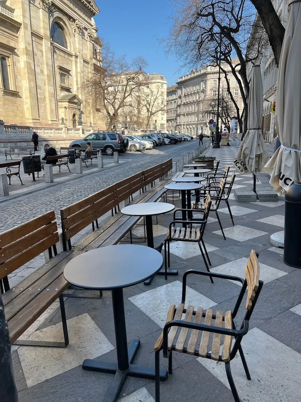 Starbucks Bazilika