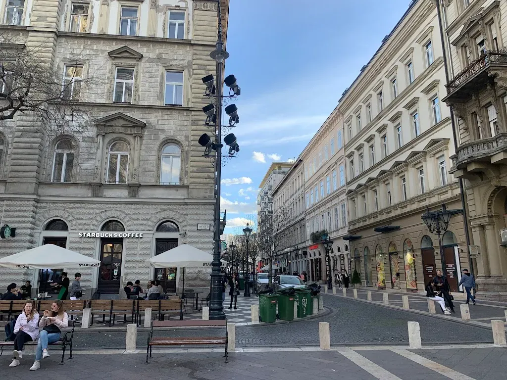 Starbucks Bazilika