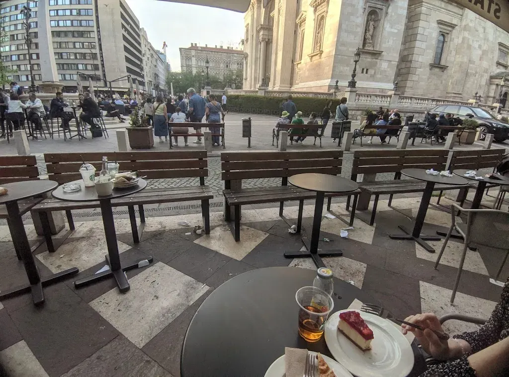 Starbucks Bazilika