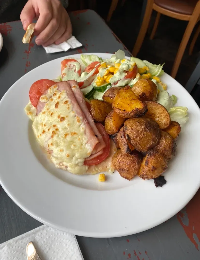 Warsztat Restaurant & Cafe No 1