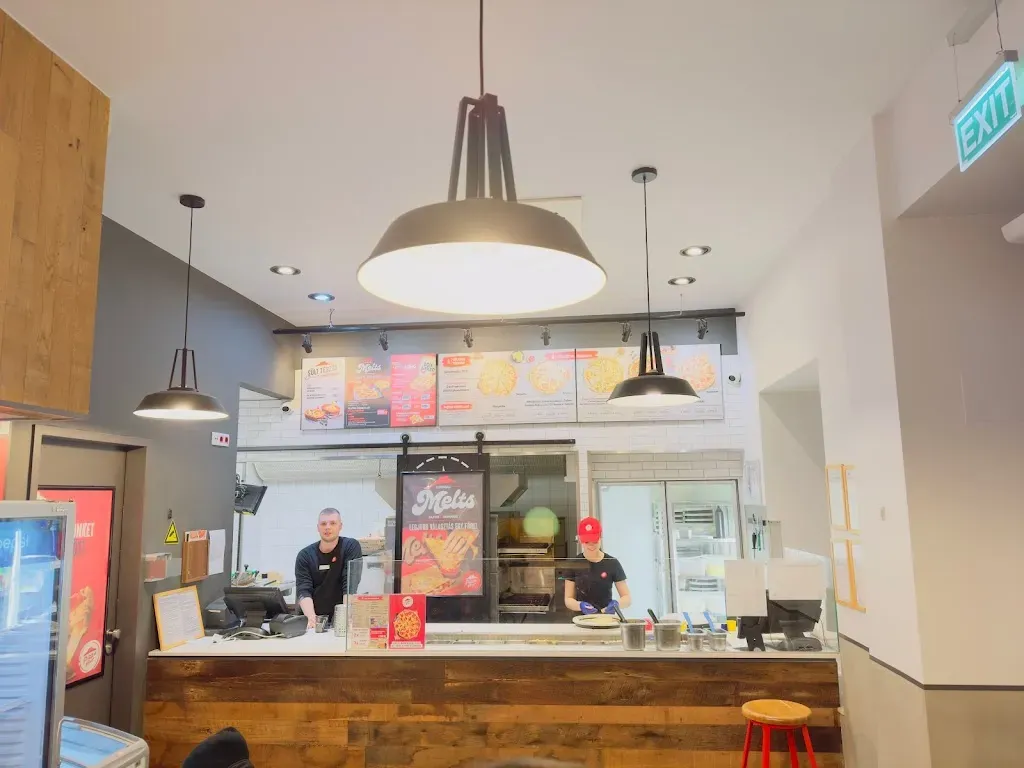Pizza Hut Budapest Király