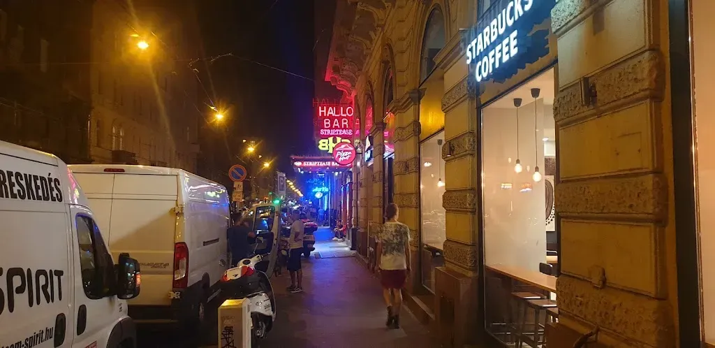 Pizza Hut Budapest Király