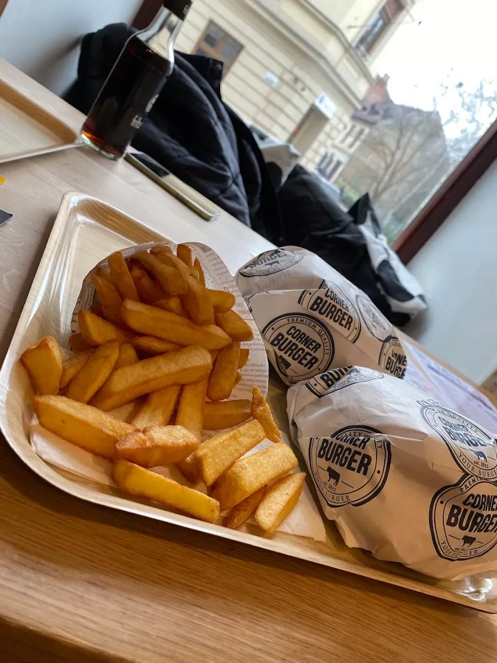 Corner Burger