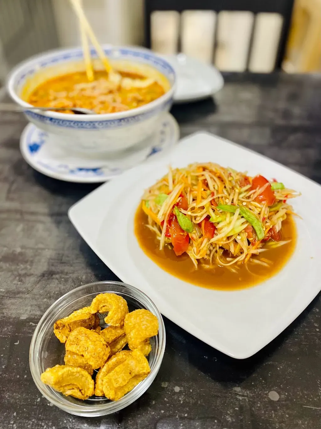 Rim Thanonh 2 Thai Food