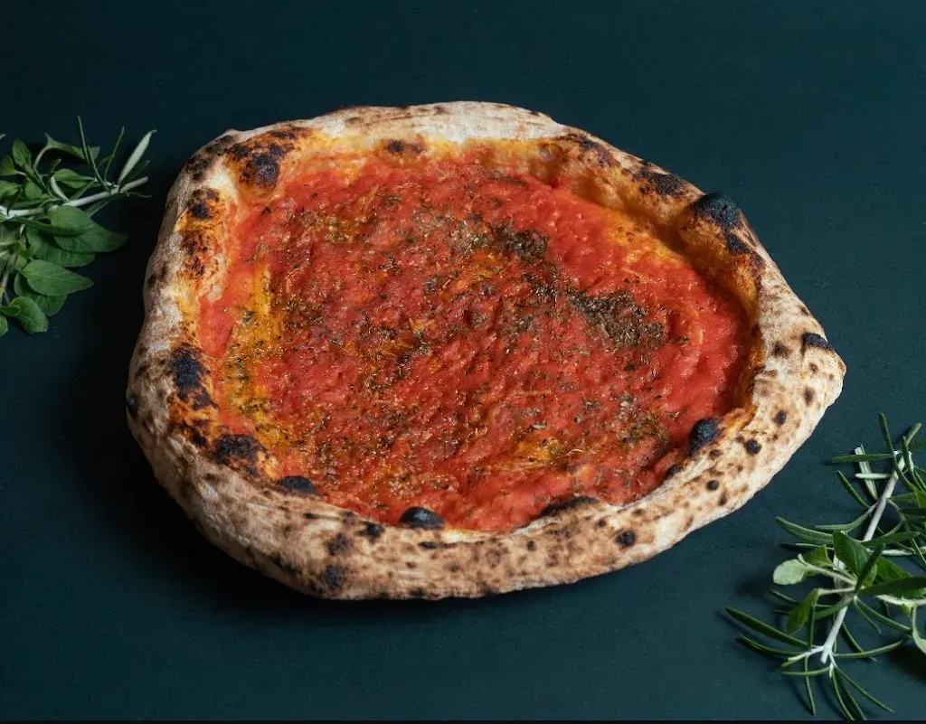 Il Directore - Delicious Neapolitan pizza in Király street