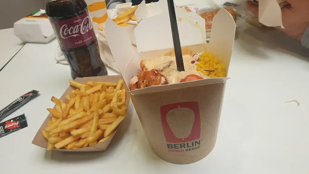 BERLIN DÖNER KEBAP Galeria Kazimierz