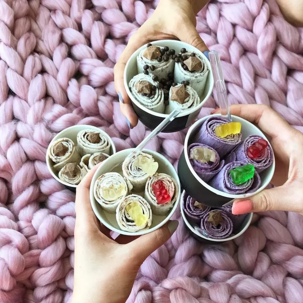 Thai Rolls - lody tajskie, atrakcje na event, wesele, mobilna lodziarnia !
