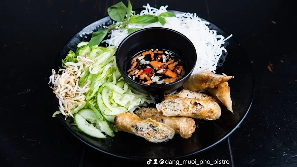 Dang Muoi Pho Nagymező