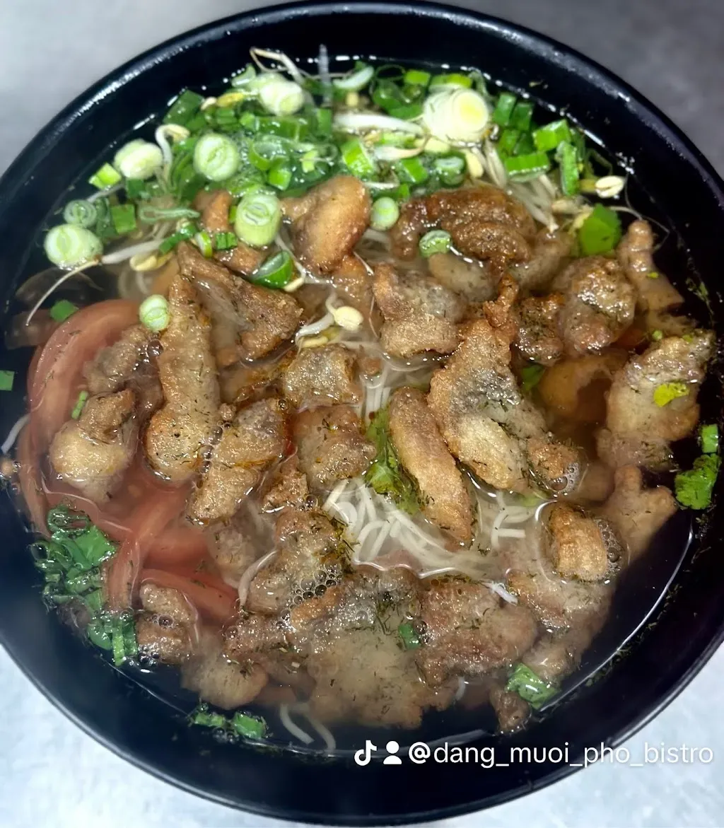 Dang Muoi Pho Nagymező
