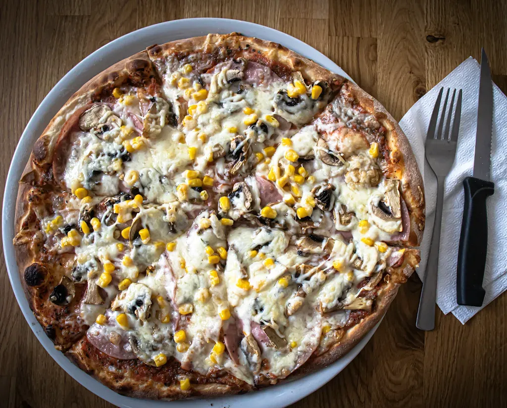 Azad Kebab Pizza