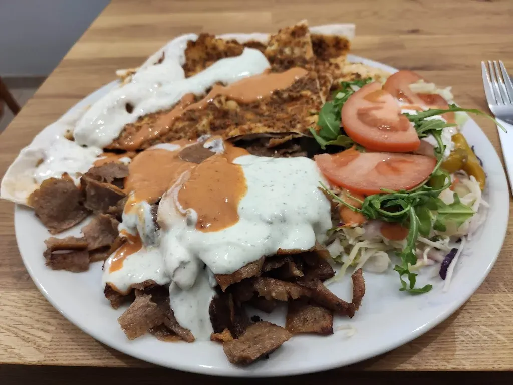 Azad Kebab Pizza