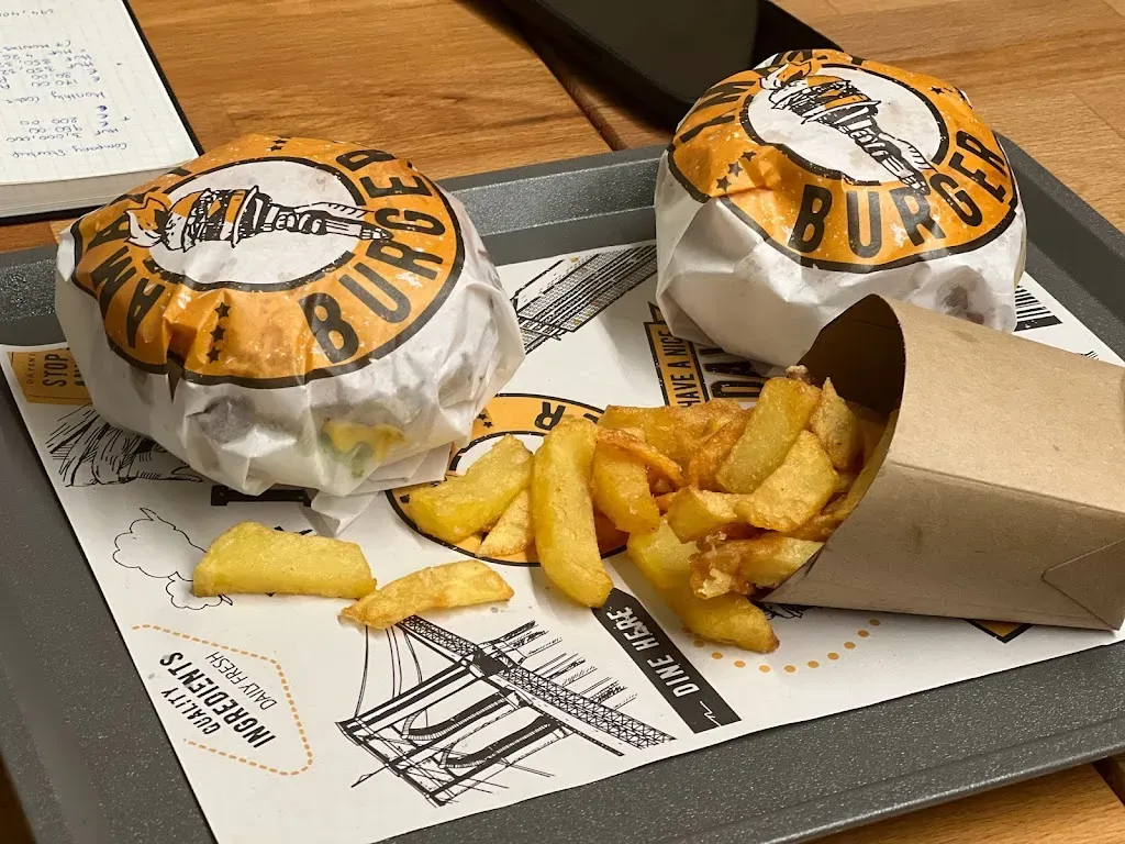 AMAZY BURGER