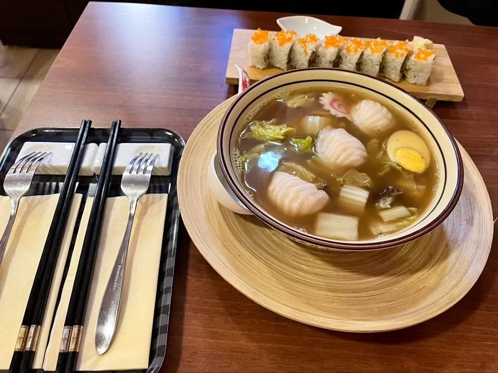 Senbazuru Bistro